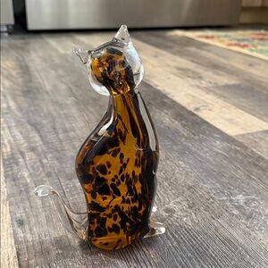 Glass Cat Figurine with Amber and Black Pattern- Fidth Ave Crystal